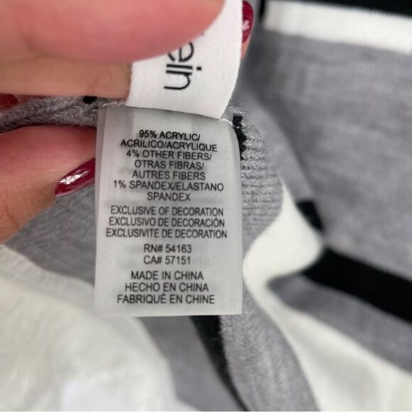 Calvin Klein Scarf NWT - Picture 5 of 8